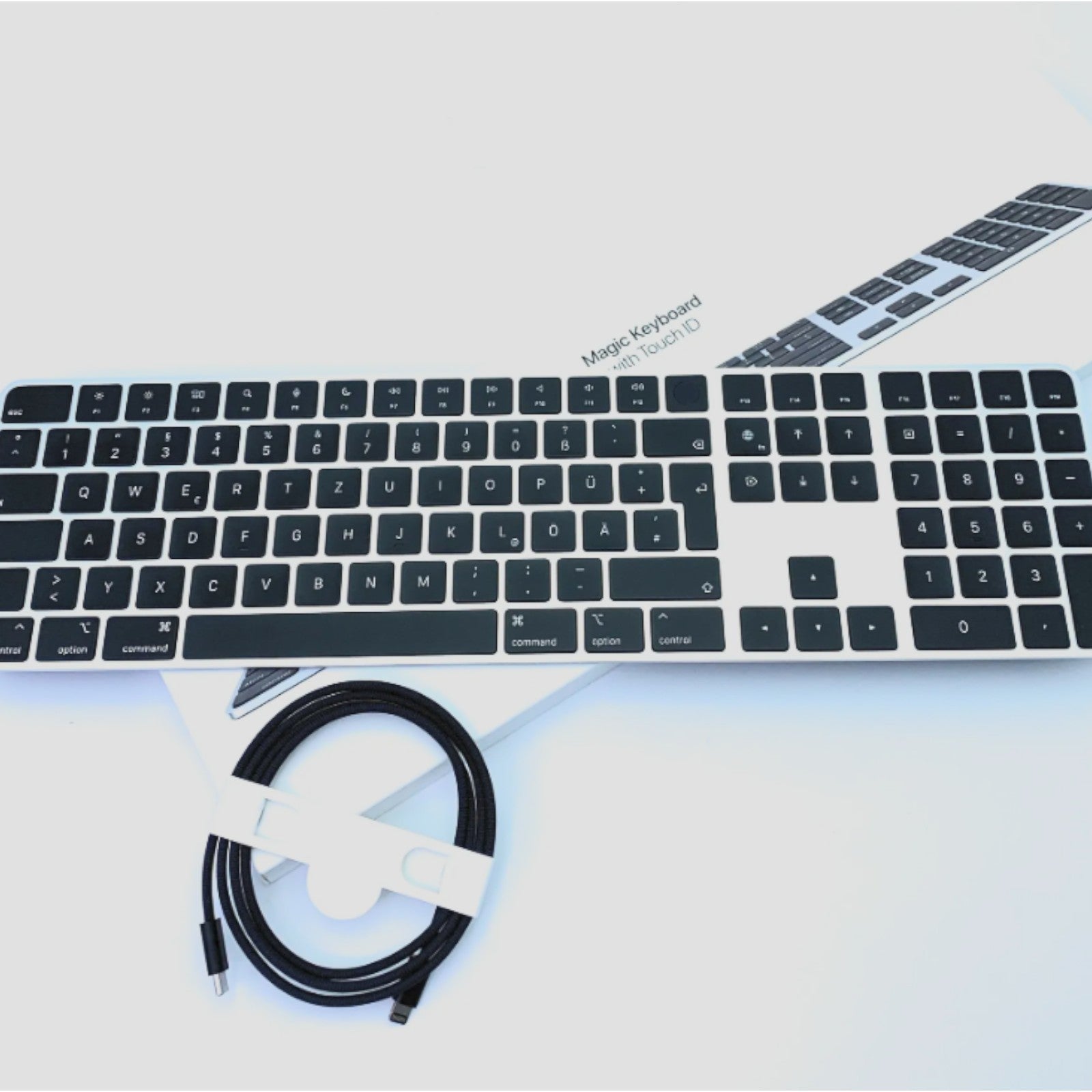 Apple Magic Keyboard mit Touch ID und Ziffernblock - Wesiom